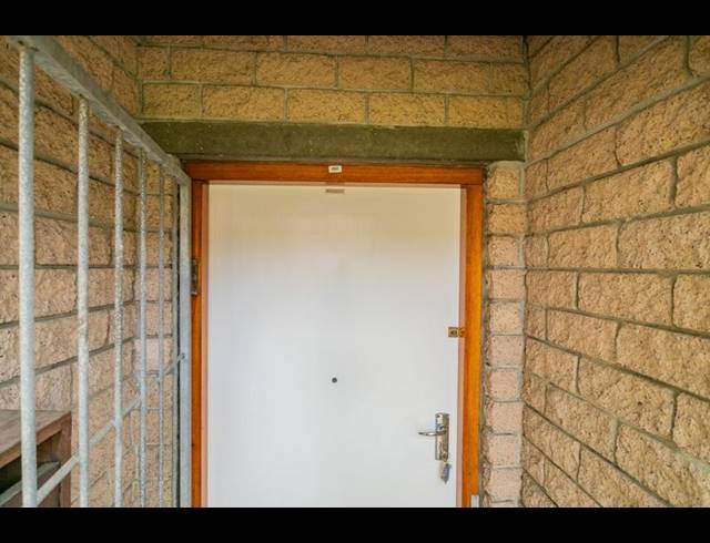 1 BEDROOM PROPERTY TO RENT IN DIEP RIVER